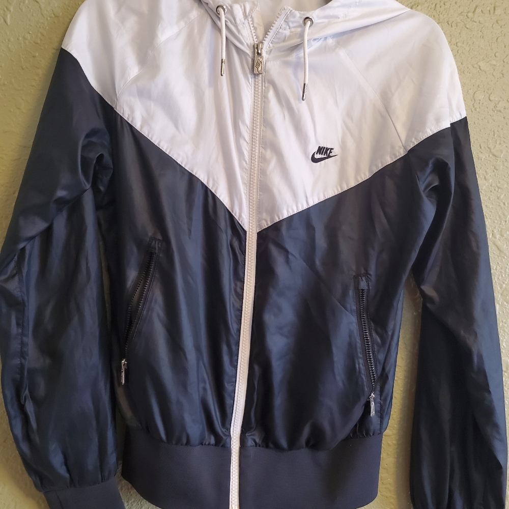 Nike Jacket Windbreaker- small
